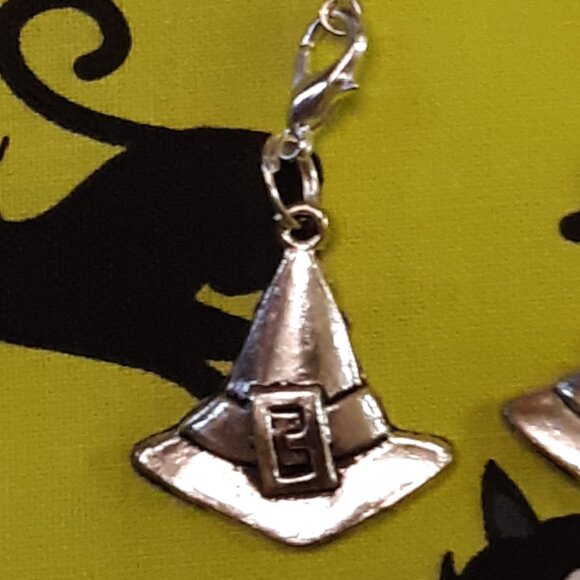 Witch Hat Zipper Pull Handcrafted New Halloween - Picture 1 of 4